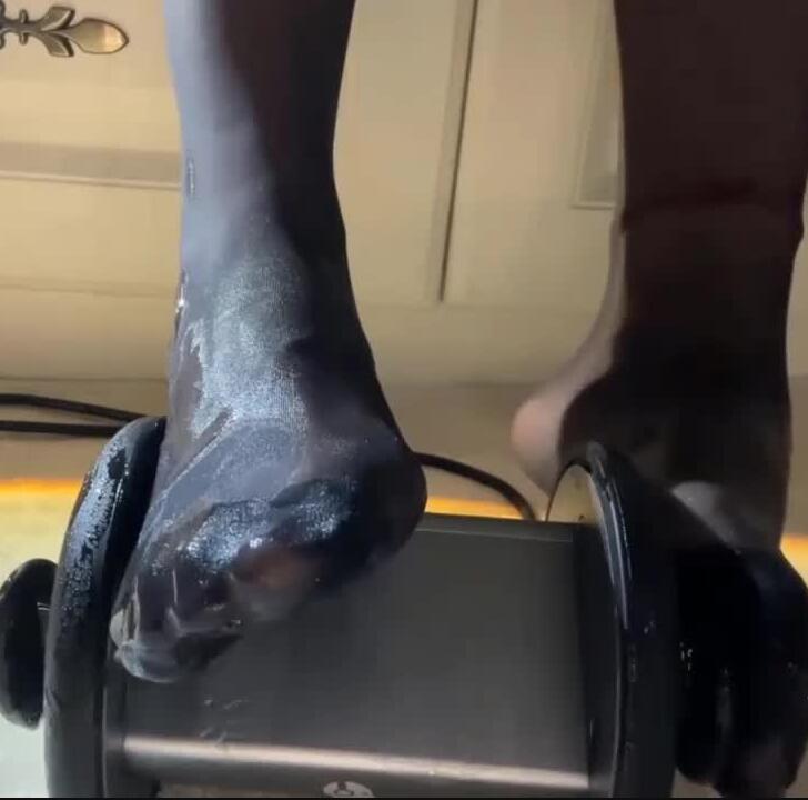 芝恩㱏 嗨丝鱿鱼jio按摩福利