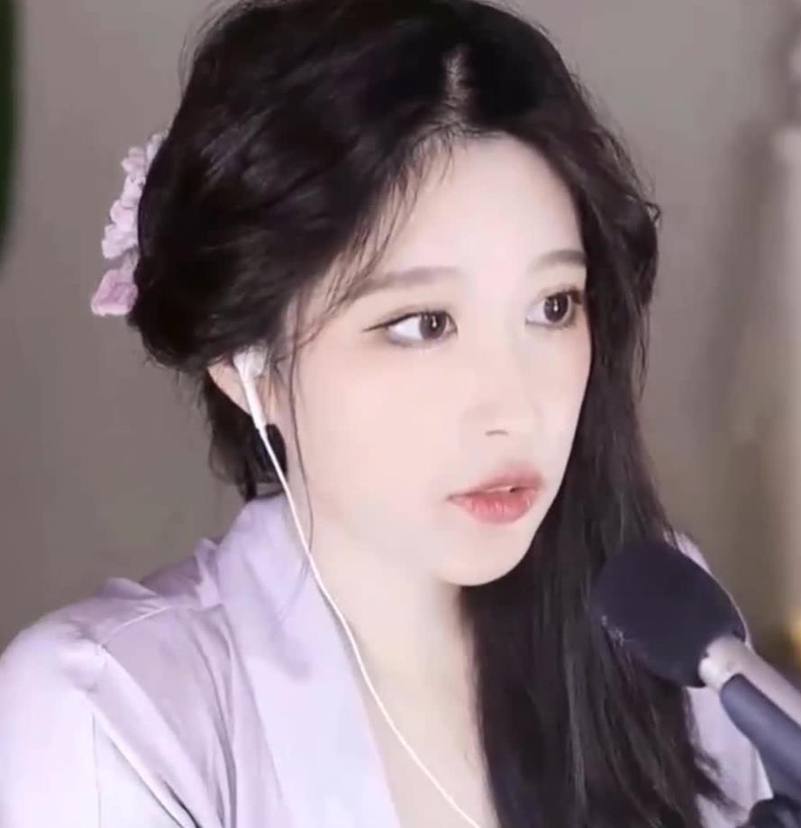 0716144856.jpg 虎牙大伊伊魔法书福利ASMR